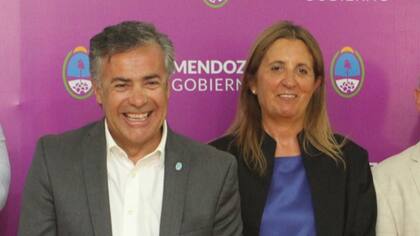 Alfredo Cornejo y Claudia Najul, cuando ocupaban la gobernación y el ministerio de Salud de Mendoza, respectivamente