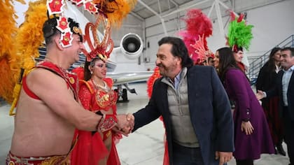 El gobernador de Salta, Gustavo Sáenz, encabezó el acto de presentación de una nueva conexión aérea directa entre la provincia y Río de Janeiro, Brasil