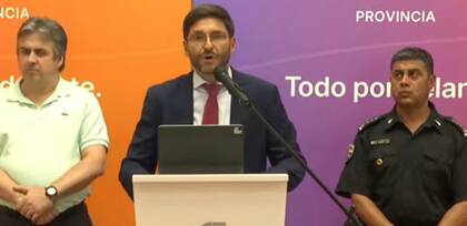 El gobernador de Santa Fe brindó una rueda de prensa