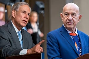 Houston pospone el voto que puede costarle US$110 millones: el 22 de abril define cooperación con el ICE