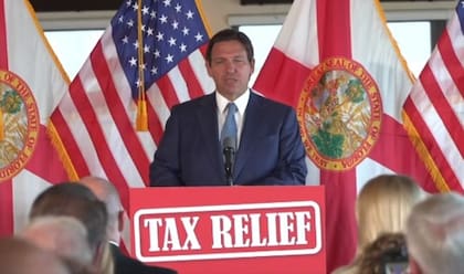 El gobernador DeSantis firmó, en mayo de este 2024, una legislación para proporcionar alivio fiscal a los floridianos