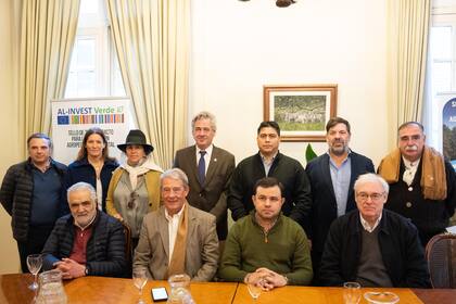 El gobernador estuvo reunido con las autoridades de la Sociedad Rural Argentina