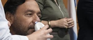 El gobernador de Salta se hizo una rinoscopia en vivo