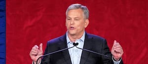 Josh Stein firmó una ley que prohíbe el uso de este artículo durante el regreso a clases