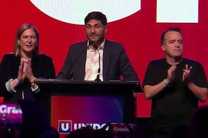 El gobernador Maximiliano Pullaro, anoche, después de las elecciones en Santa Fe