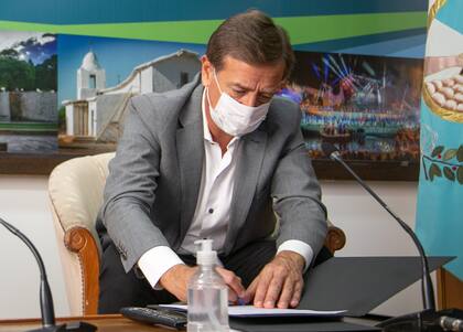 El gobernador mendocino, Rodolfo Suarez, apuesta al proyecto para multiplicar el abastecimiento de energía en la región