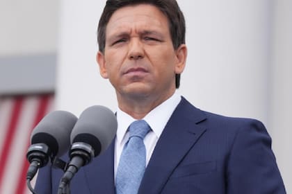 El gobernador Ron DeSantis deberá elegir si aprobar la ley o no