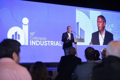 El gobernador Schiaretti, en el mismo foro en el que habló Manes