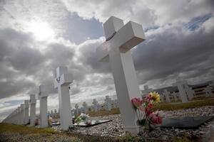 Malvinas. Identificarán a soldados argentinos enterrados en una tumba múltiple