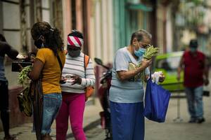 Bajo presión por el estallido social, el régimen cubano hace concesiones