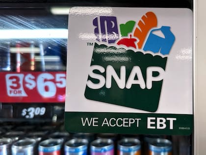 El gobierno de Donald Trump alienta a los estados a solicitar restricciones para el uso de SNAP