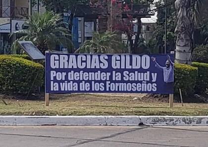 El Gobierno de Insfrán y el culto a la personalidad de un hombre que gobierna ininterrumpidamente hace 35 años; muchos apoyan las medidas en Formosa