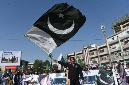 El gobierno de Islamabad denunció el accionar indio como una "violación"