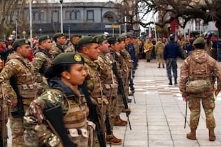 El Gobierno destinará fondos de inmuebles del Estado y privatizaciones al reequipamiento militar
