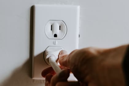 El Gobierno dispuso aumentos en las tarifas de electricidad y cambió la forma de medir el consumo