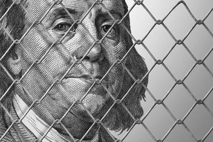 El Gobierno endurece cada vez más el cepo cambiario