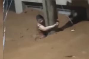 Video: así fue el momento en el que una lluvia extrema provocó 23 muertos y decenas de desaparecidos en Brasil