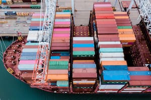 Desde tomógrafos a tractores, los bienes importados copan el país