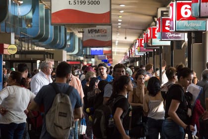 El gobierno llamó a una lictación privada para la remodelación de la terminal de ómnibus de Retiro