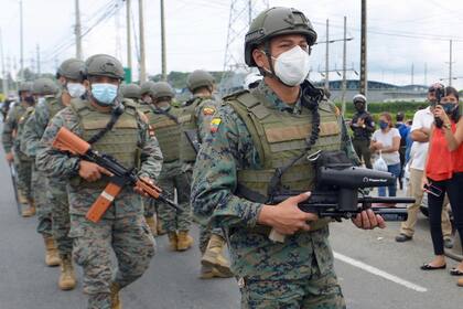 El gobierno movilizó 800 efectivos militares