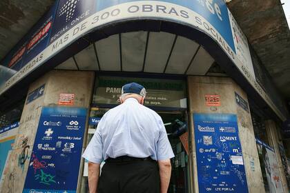 El Gobierno oficializó el bono para jubilados en enero: de cuánto es y quiénes lo cobran