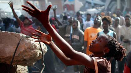 El Gobierno ofrece refugio por dos años a los haitianos
