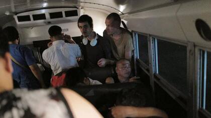 El gobierno panameño les otorgó a los migrantes un permiso para permanecer en el país durante 30 días desde que fueron liberados