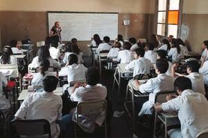 El Gobierno porteño limita el uso de celulares en las aula