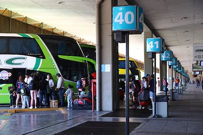 El Gobierno pretende que los ómnibus de larga distancia puedan viajar donde quieran sin pedir permiso al regulador