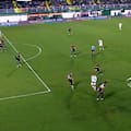 El gol que el VAR le anuló a Defensa a los 5 minutos contra Boca y el hincha que entró al campo de juego