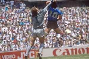 Efecto Maradona. Es argentino, vive en Túnez y vende jugadores africanos