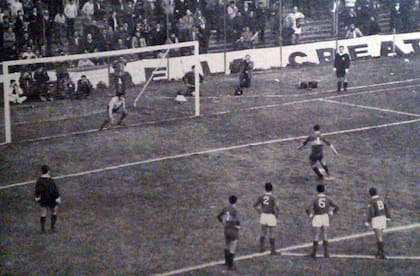 El gol de Suñé en el 1 a 1 entre Boca y Benfica.