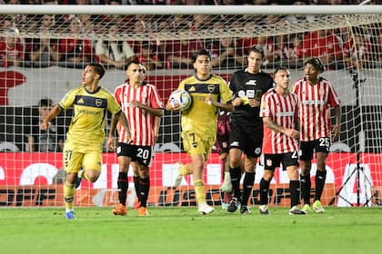 El gol de Zeballos no alcanzó