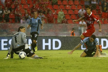 El gol del Rojo: Rígoni ya tocó y Olave queda descolocado
