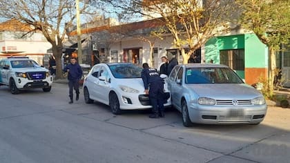 El Gol estaba estacionado cuando fue chocado por el vehículo de un conductor que previamente se había desvanecido
