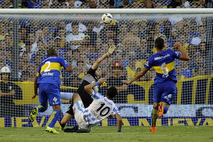 El gol tucumano, anotado por Leandro González