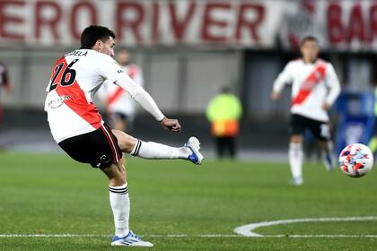 El golazo de José Paradela a Lanús