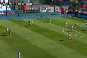 Un golazo de media distancia, el regreso goleador del Ruso Rodríguez y un rebote desafortunado