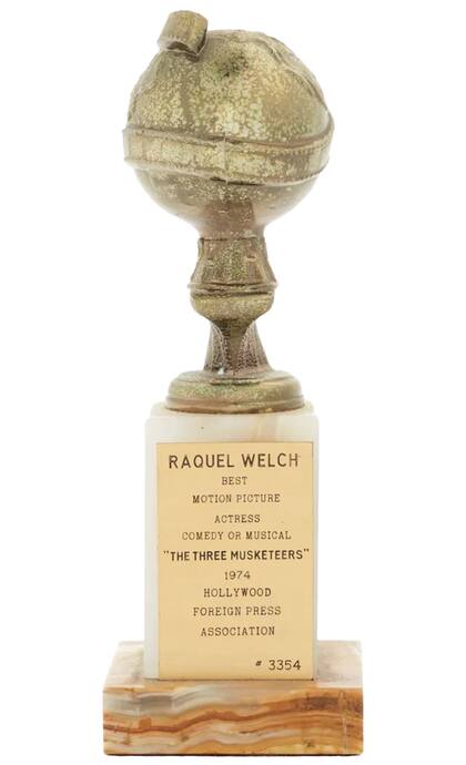El Golden Globe que Welch ganó en 1974, cuyo valor base estimado es de entre 3000 y 5000 dólares.