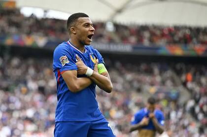 El goleador Kylian Mbappé ya llevó a Francia a la final en Qatar 2022