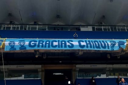 La bandera que colgó Belloso en el primer partido de Di María en su vuelta a Central