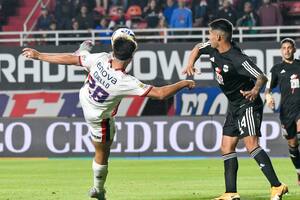 San Lorenzo, del infierno al cielo en 17 segundos: marcó un golazo que es una metáfora de su historia