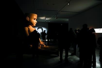 El gran muñeco de Monteverdi que fue reconstruido para la muestra del Moderno