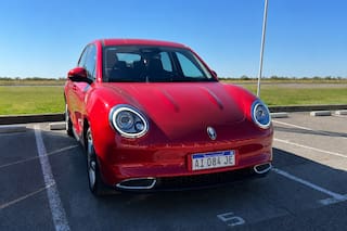 Así es manejar un auto chino con personalidad europea en la Argentina
