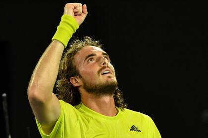 El griego Stefanos Tsitsipas provocó un cimbronazo en el Australian Open al derrotar a Rafael Nadal y avanzar a las semifinales.
