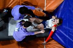 La terrible lesión de Margot Chevrier en el Mundial indoor de salto con garrocha 