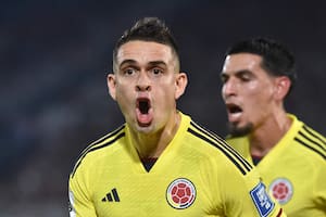 Colombia le ganó a Paraguay, es el único invicto, se apoya en un DT argentino y en el goleador de Gallardo