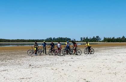 El grupo Bike Team Rojas nació hace cuatro años, todos los fines de semana entrenan juntos 