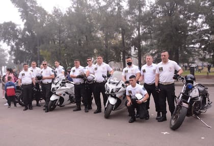 El grupo comenzó con la PFA y, tras la creación de la fuerza de seguridad porteña, pasaron a manos de la Ciudad