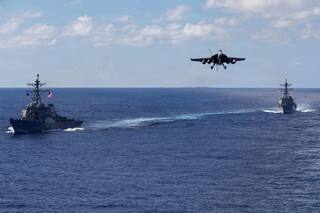 Los cuatro mensajes que intenta mandar Trump con su espectacular campaña militar en América Latina